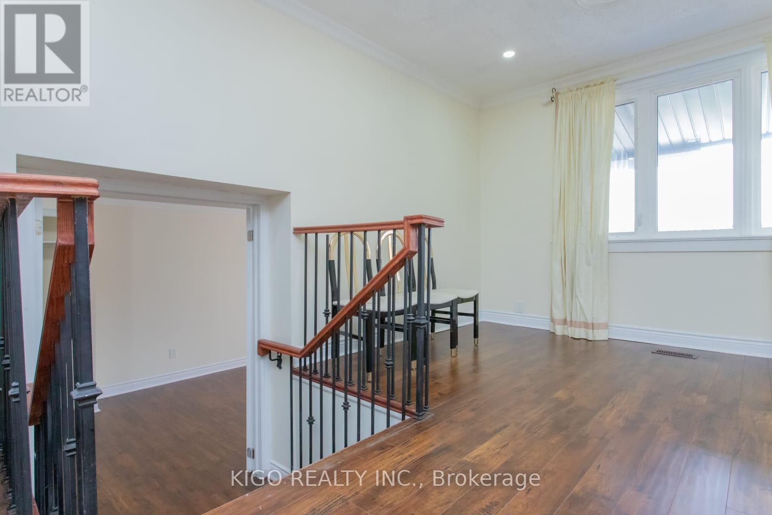 1328 Cawthra Road, Mississauga, ON