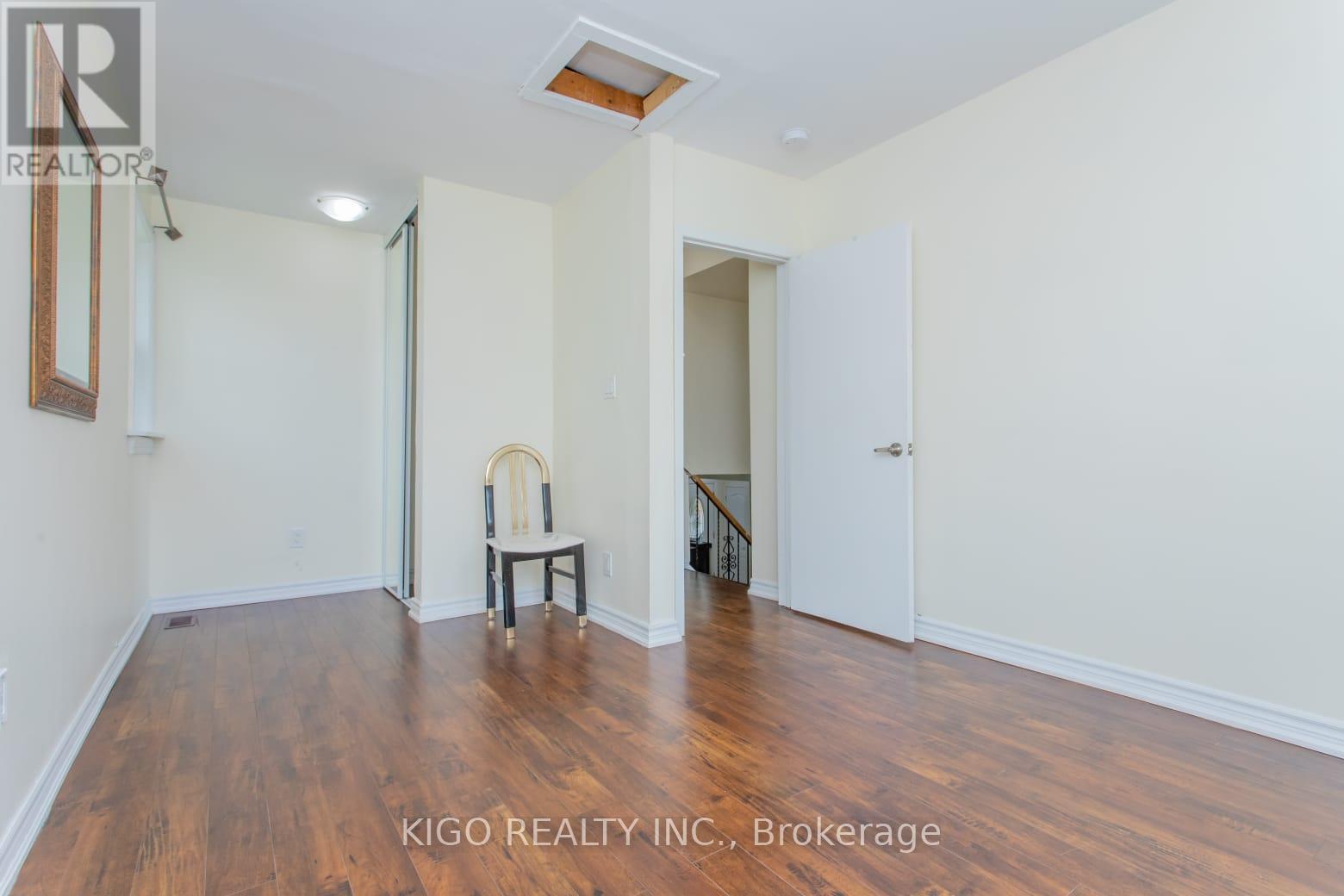 1328 Cawthra Road, Mississauga, ON