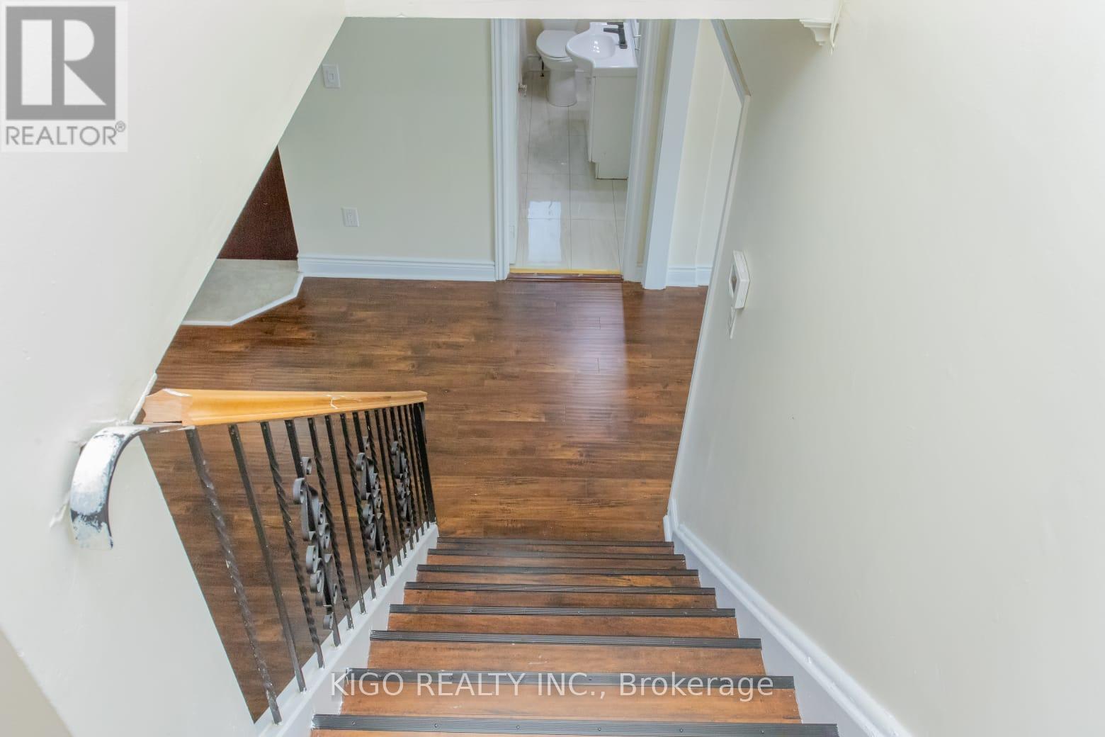 1328 Cawthra Road, Mississauga, ON
