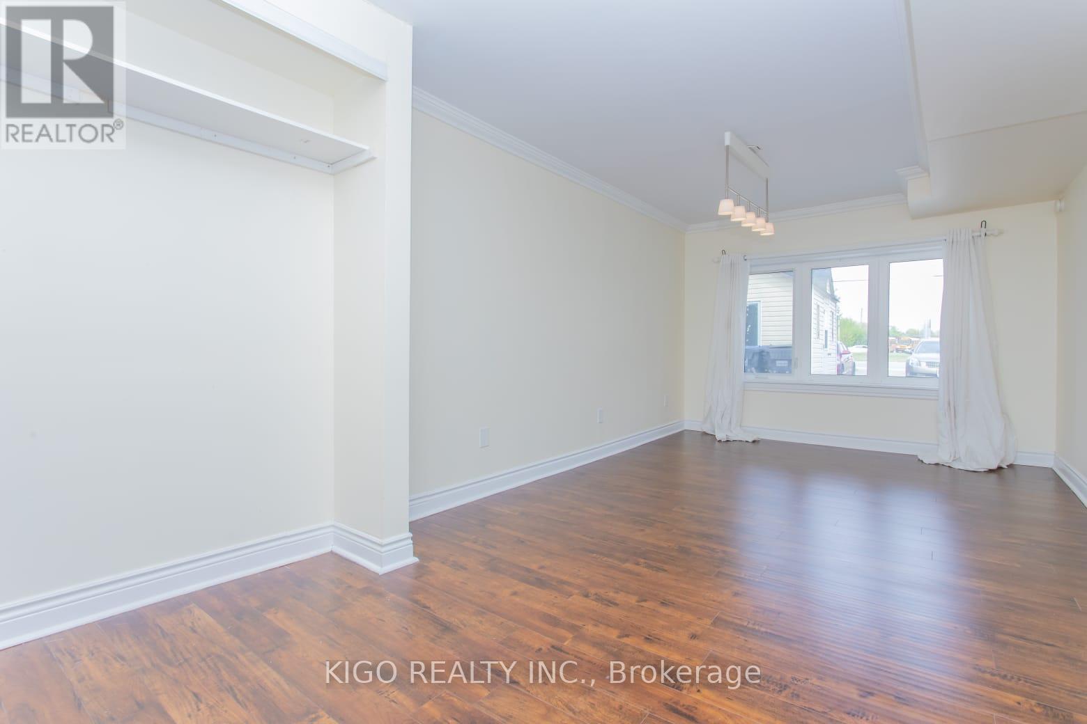 1328 Cawthra Road, Mississauga, ON