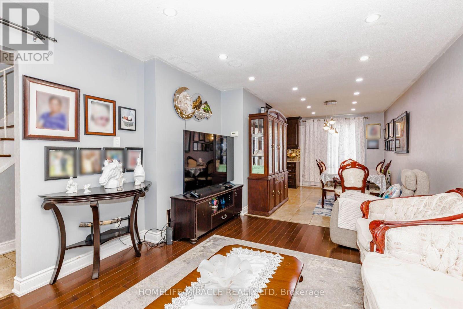 29 - 1730 Albion Road, Toronto, ON - Indoor
