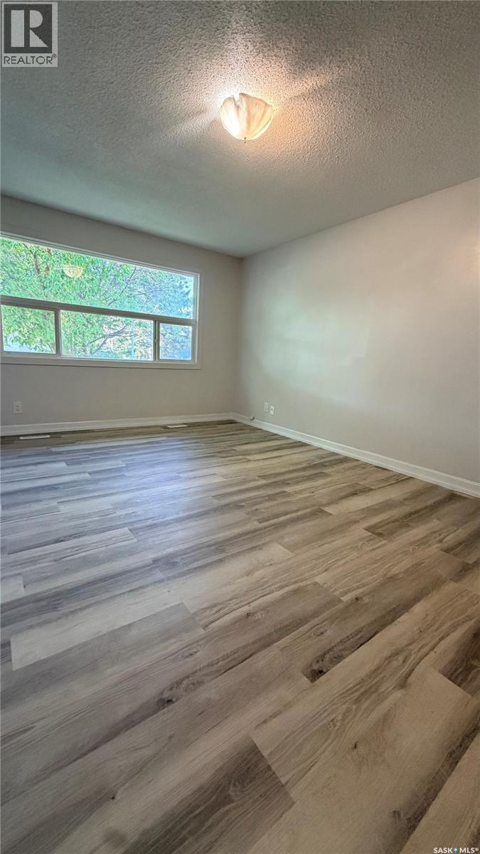 649 Douglas Crescent, Saskatoon, SK