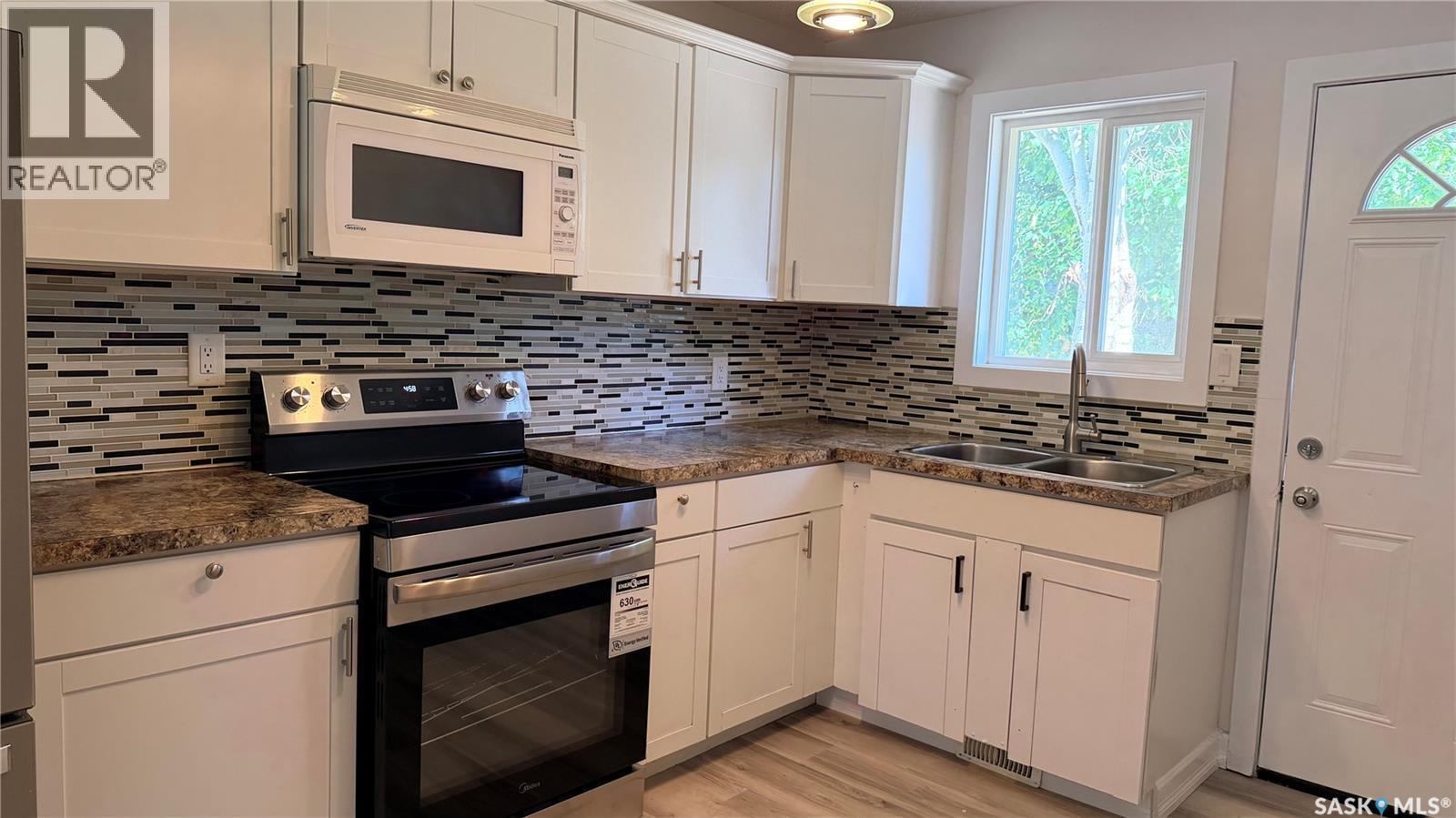 649 Douglas Crescent, Saskatoon, SK