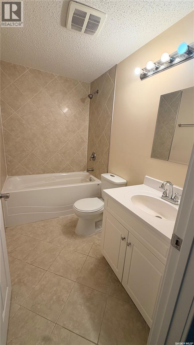 649 Douglas Crescent, Saskatoon, SK