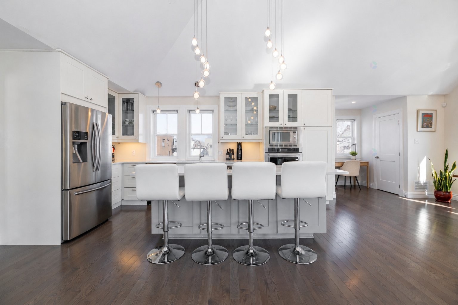 Kitchen - 5 Av. St-Jean-Baptiste, Pointe-Claire, QC - Indoor