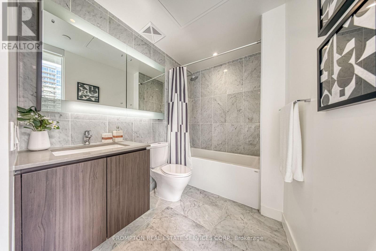 2511 - 115 Mcmahon Drive, Toronto, ON