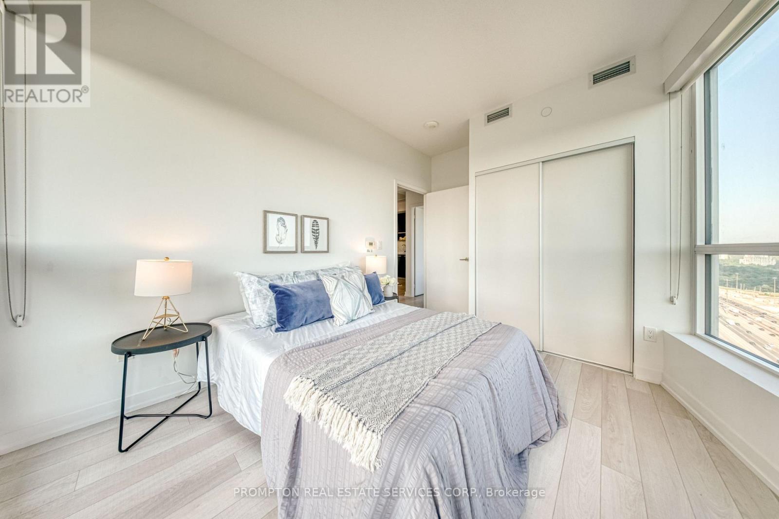 2511 - 115 Mcmahon Drive, Toronto, ON