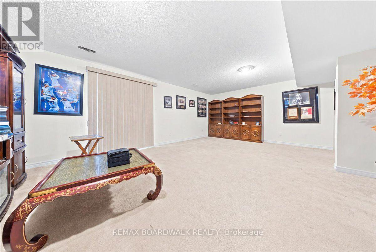 BSM Rec Room/ Walk out door - 116 Passageway Private, Ottawa, ON