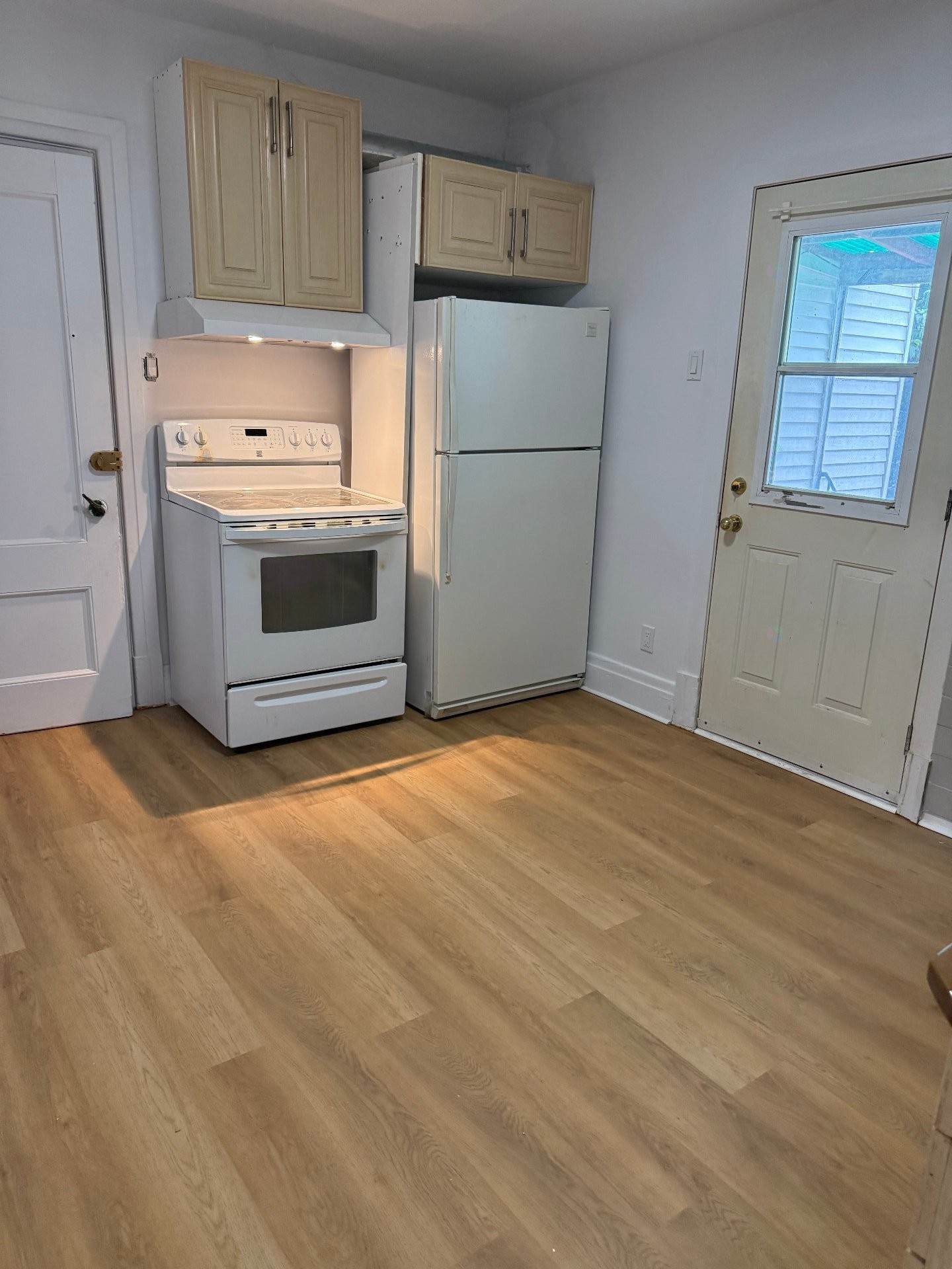 Salle de bains - 130 Rue Brosseau, Montréal (Lasalle), QC - Indoor Photo Showing Kitchen