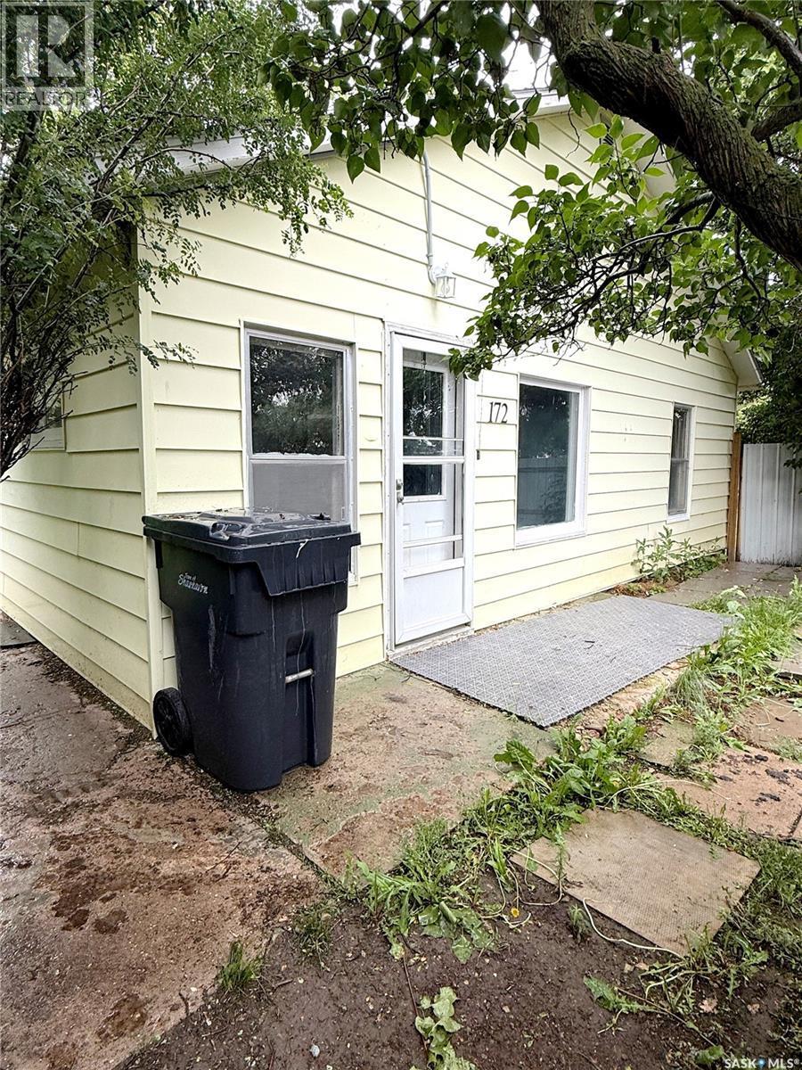 172 4Th Street E, Shaunavon, SK