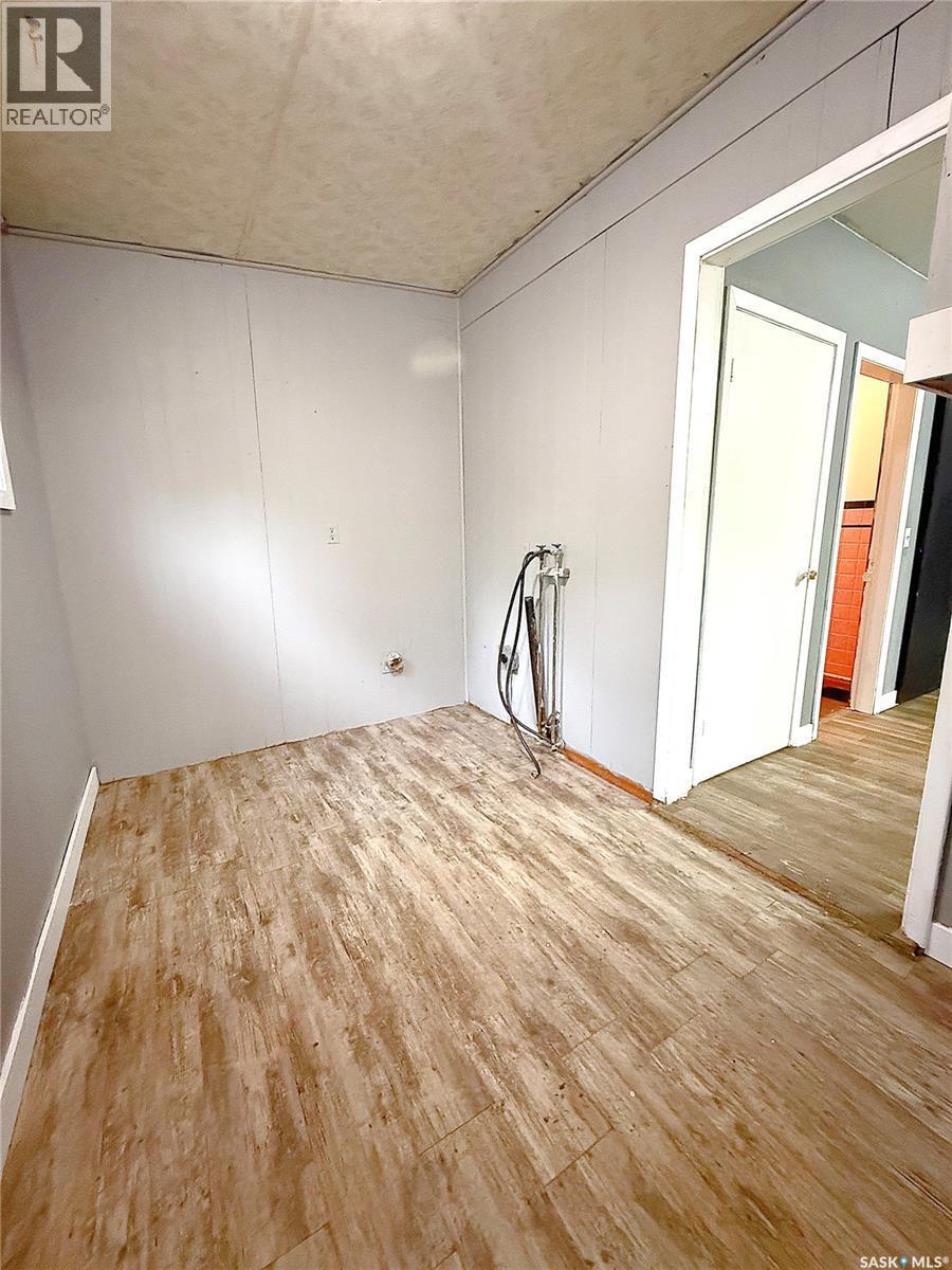 172 4Th Street E, Shaunavon, SK