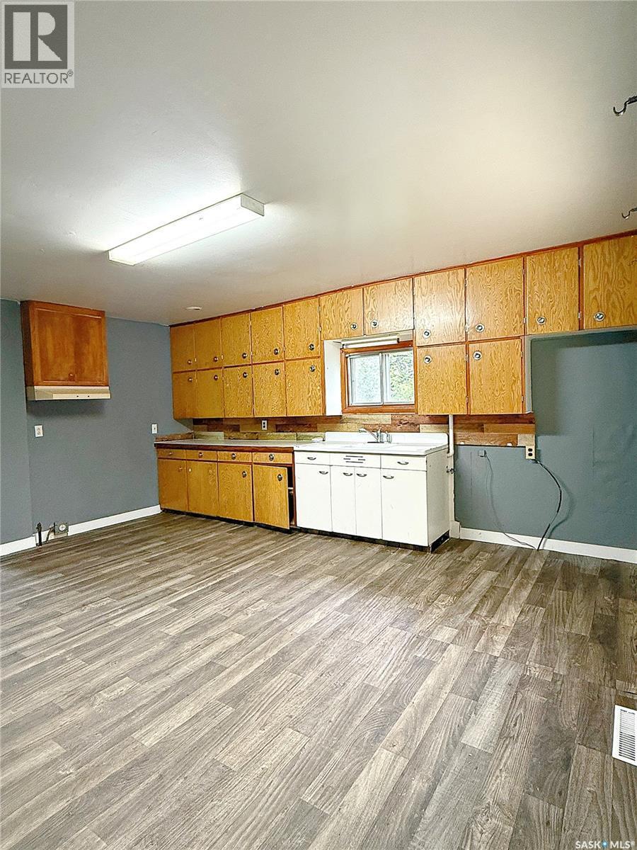 172 4Th Street E, Shaunavon, SK