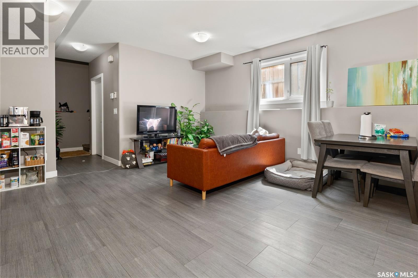 622 Glacial Shores Way, Saskatoon, SK - Indoor Photo Showing Living Room