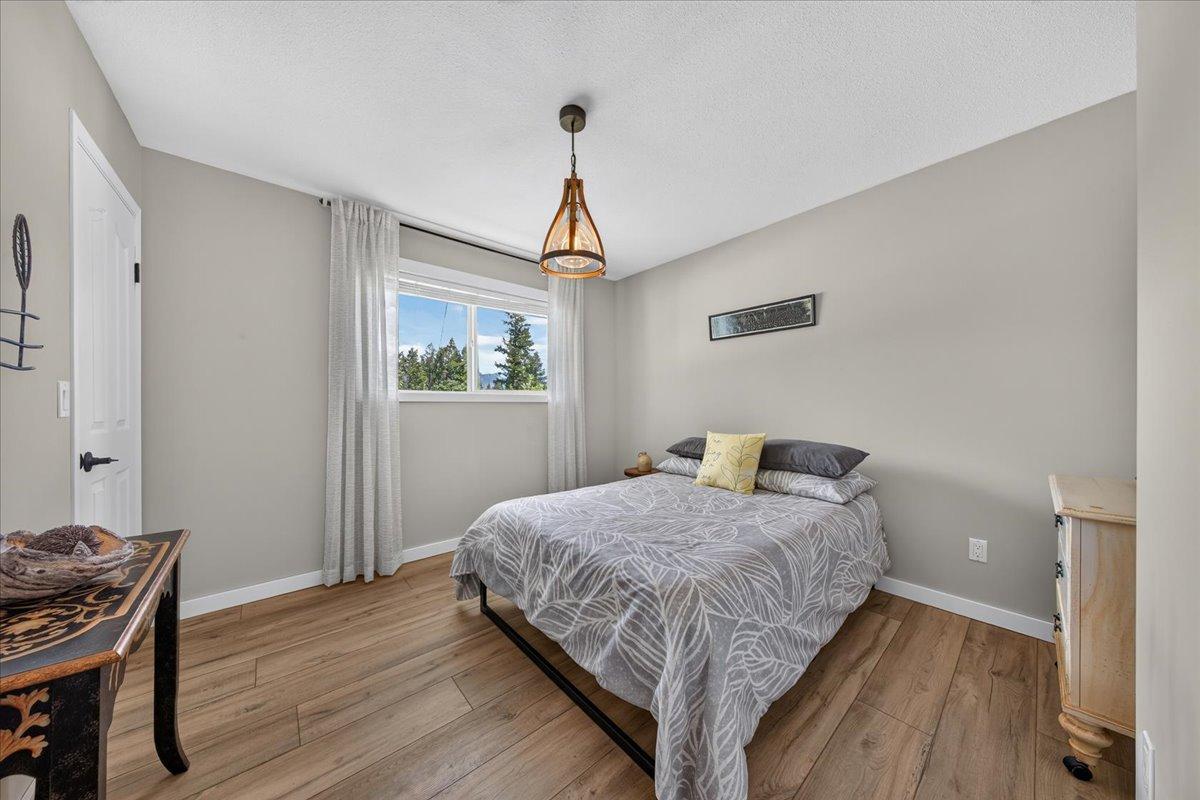 1810 15Th Avenue, Invermere, BC