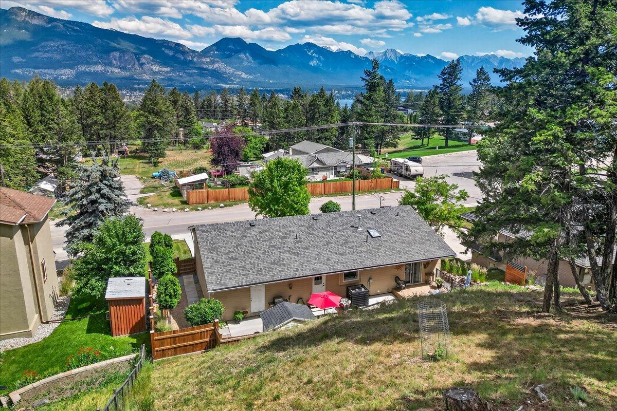 1810 15Th Avenue, Invermere, BC