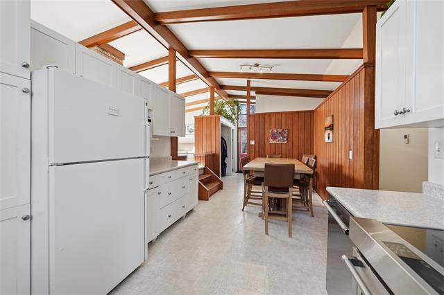 23 Iroquois Bay, Winnipeg, MB