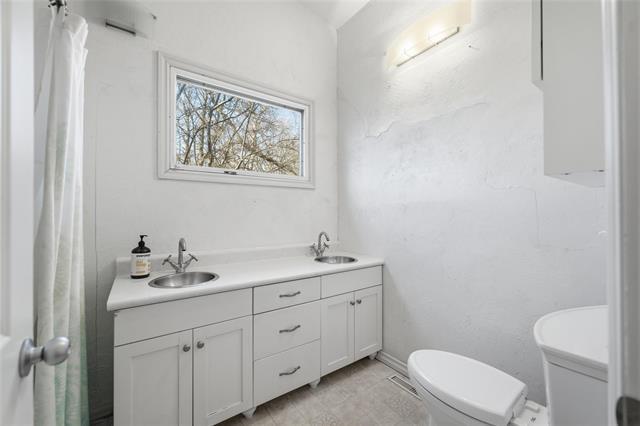 23 Iroquois Bay, Winnipeg, MB