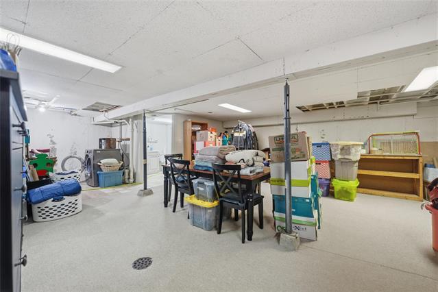 23 Iroquois Bay, Winnipeg, MB