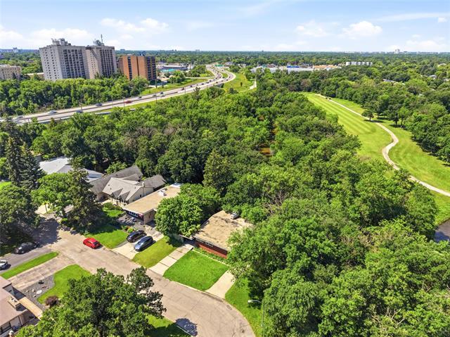 23 Iroquois Bay, Winnipeg, MB