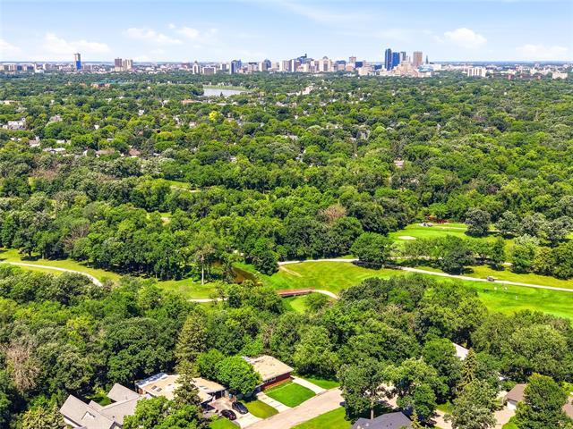 23 Iroquois Bay, Winnipeg, MB
