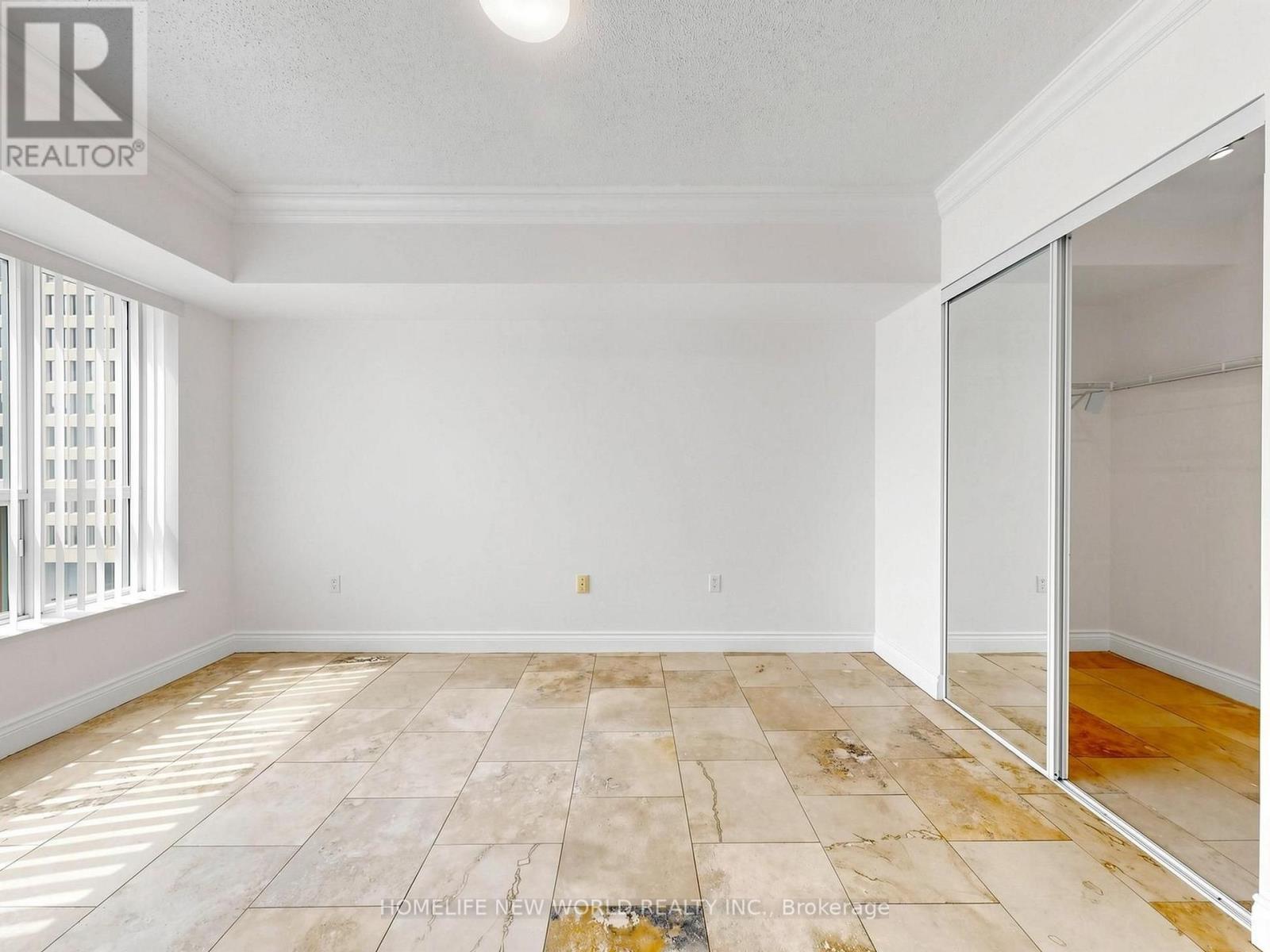 #708 - 887 Bay Street, Toronto, ON