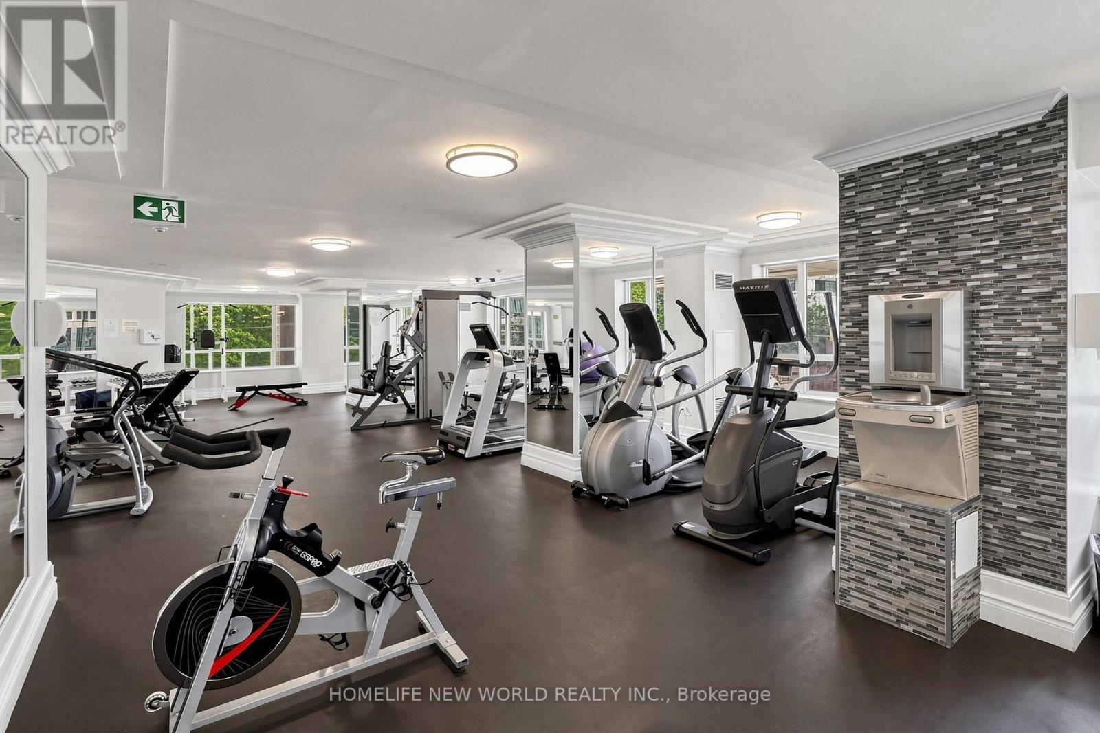 #708 - 887 Bay Street, Toronto, ON