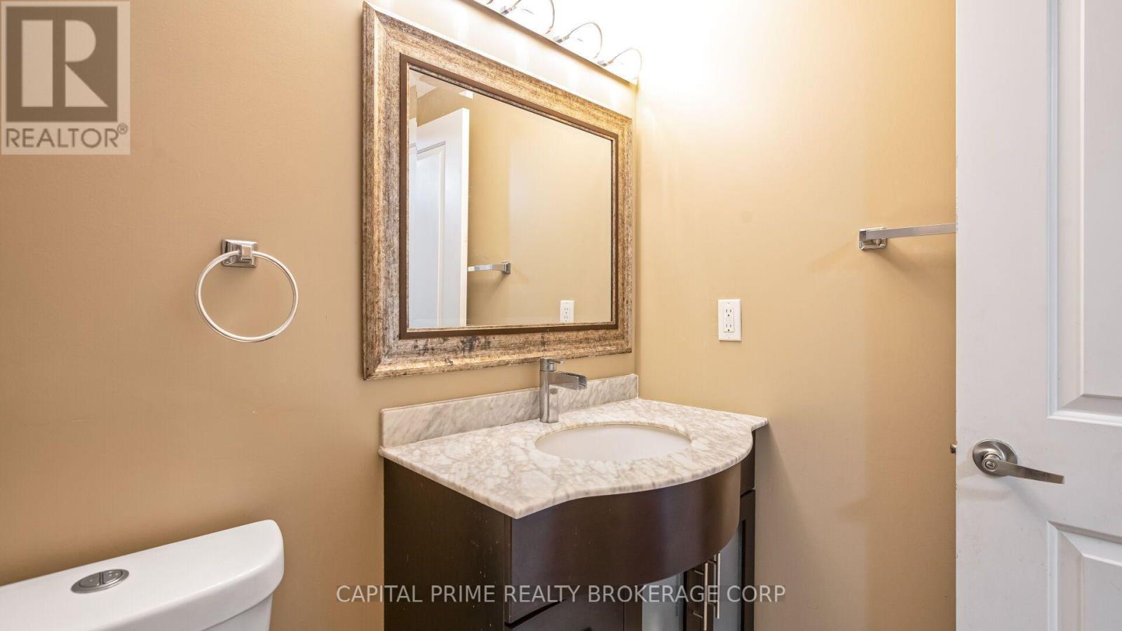 36 - 250 Bridletowne Circle, Toronto, ON - Indoor Photo Showing Bathroom