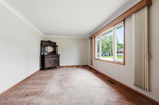 801 Government Ave, Winnipeg, MB