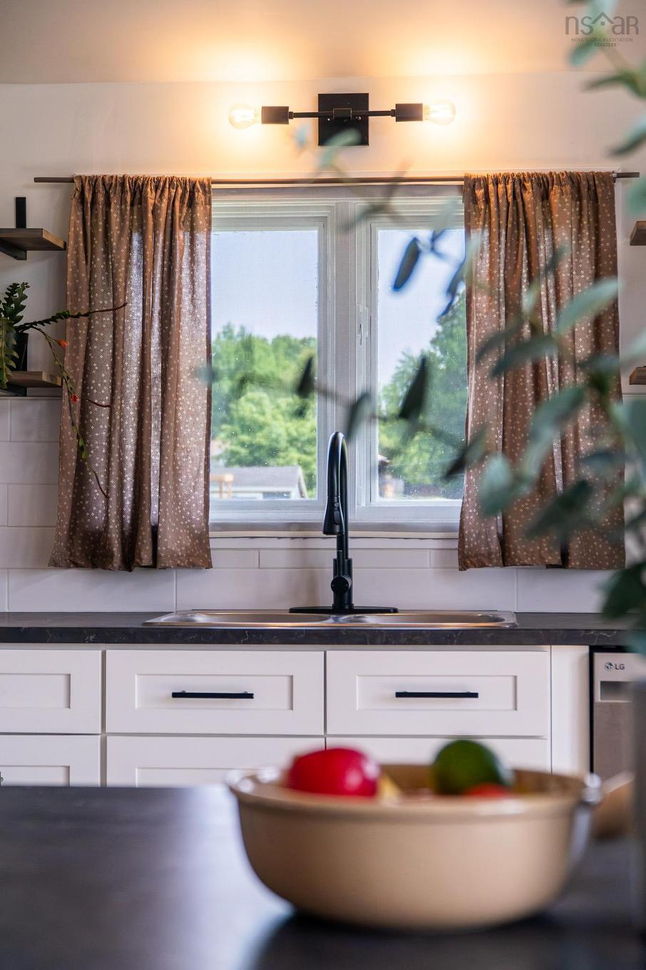 4236 Highway 14, Windsor Forks, NS - Indoor Photo Showing Kitchen With Double Sink
