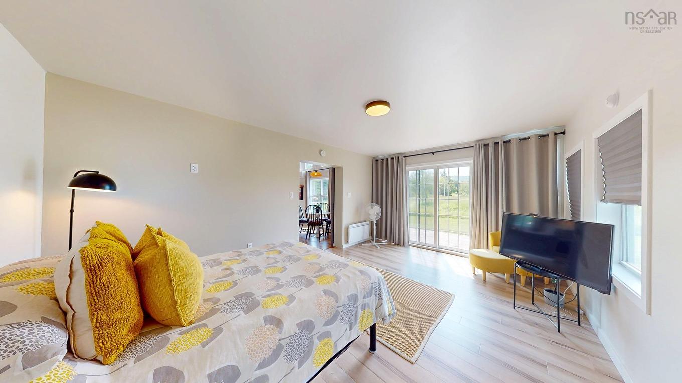4236 Highway 14, Windsor Forks, NS - Indoor Photo Showing Bedroom