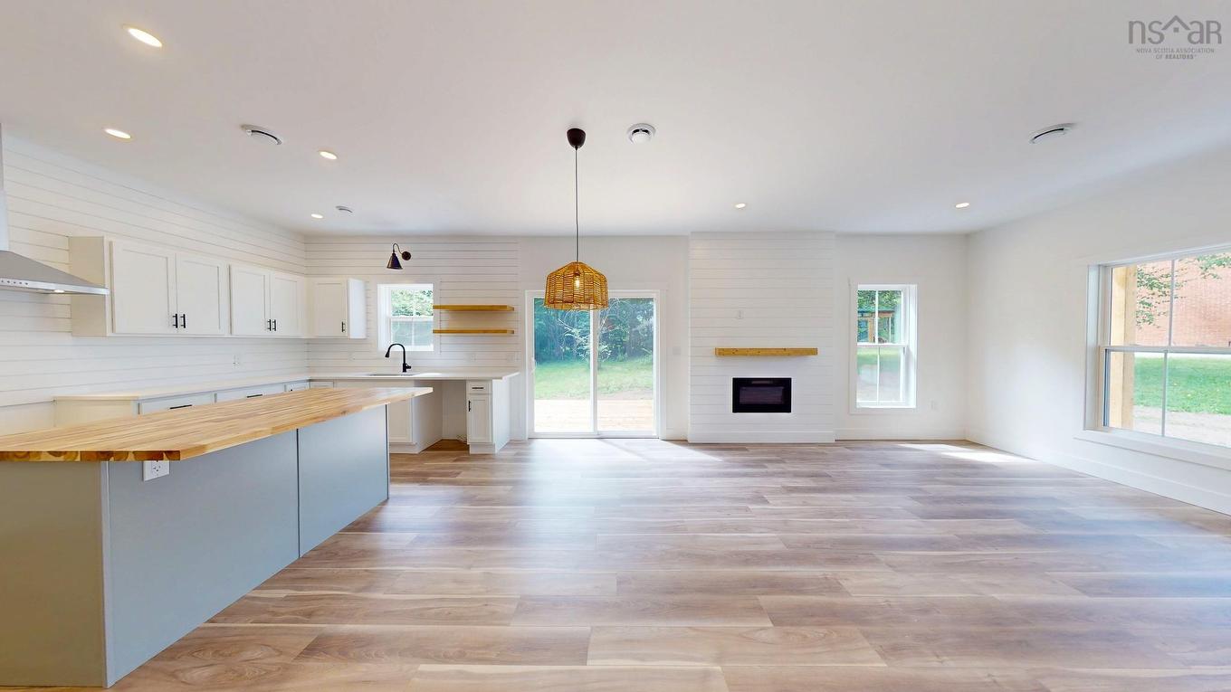 496 Highland Avenue, Windsor, NS - Indoor With Fireplace