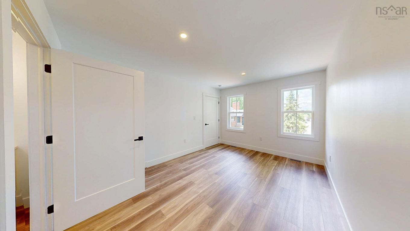 496 Highland Avenue, Windsor, NS - Indoor Photo Showing Other Room