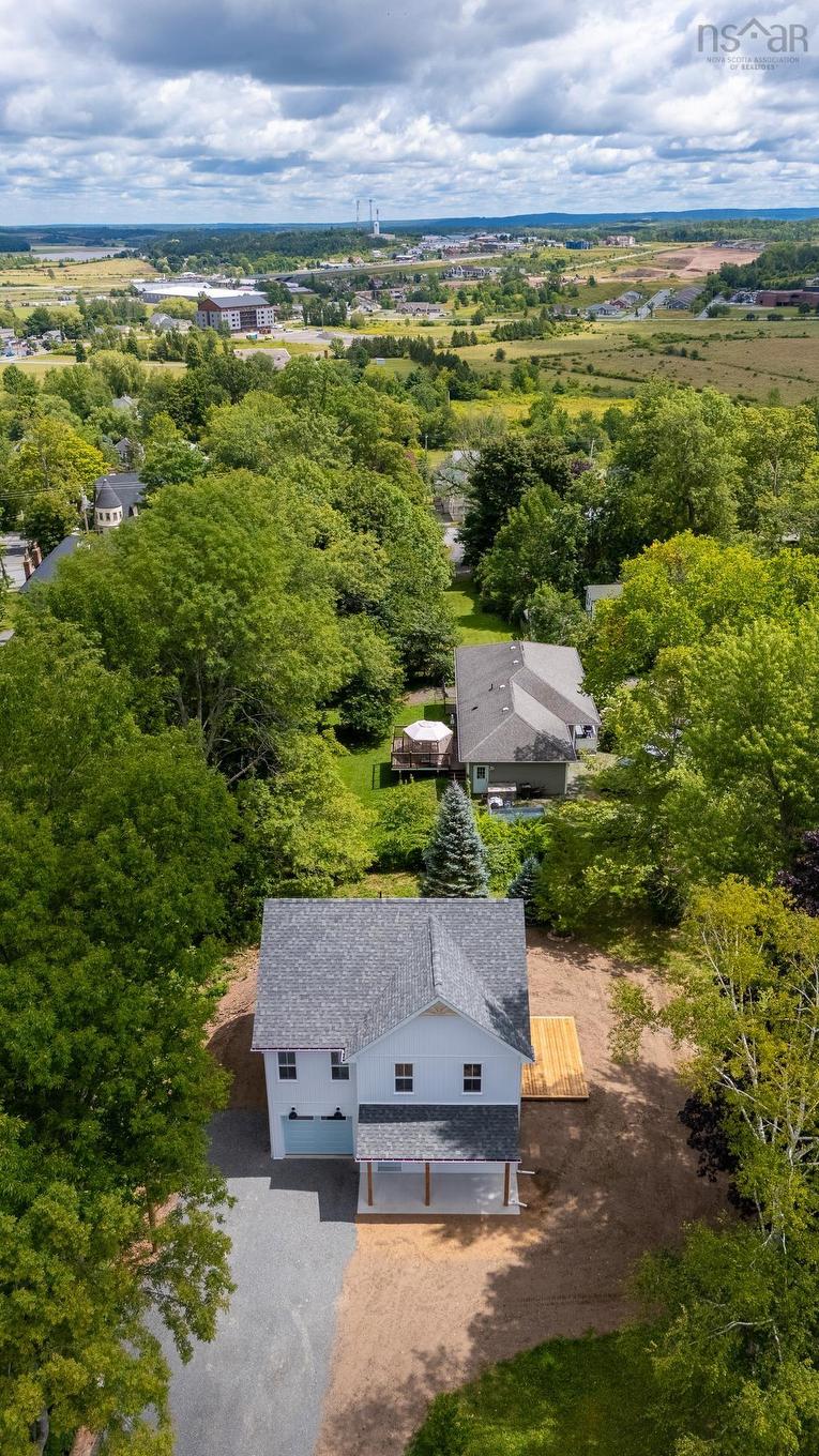 496 Highland Avenue, Windsor, NS - Outdoor
