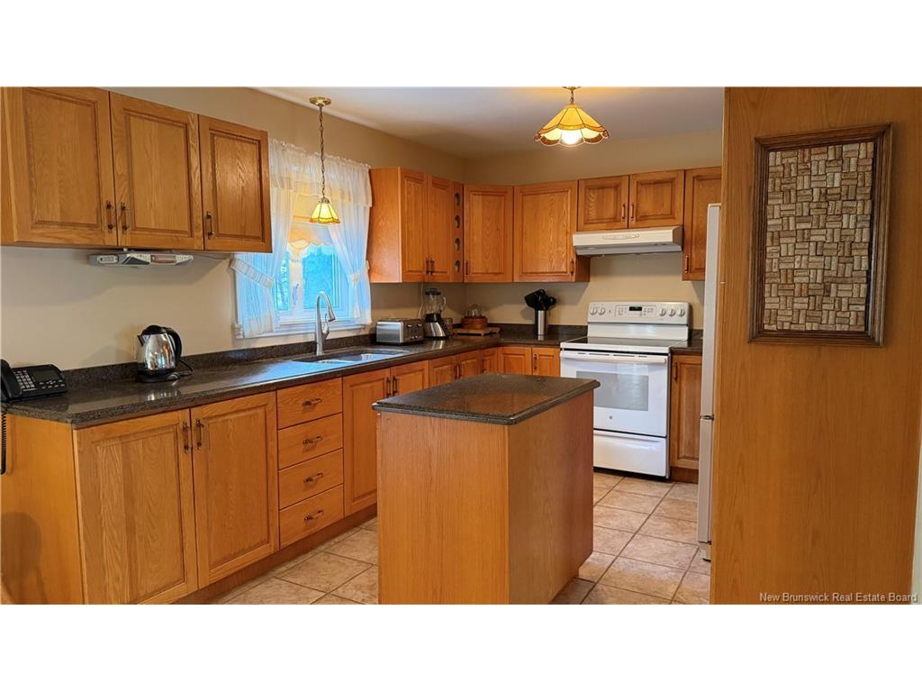 56 Premiere Ave, Sainte-Anne-De-Madawaska, NB