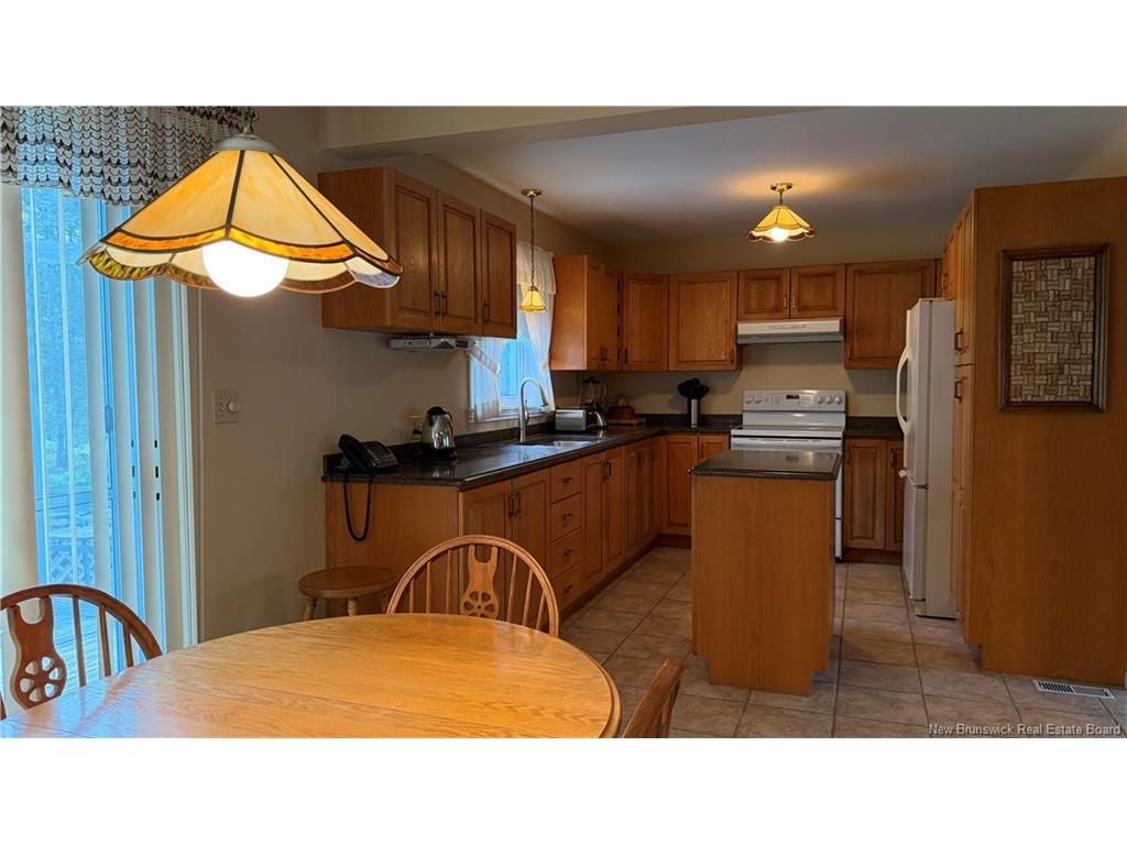 56 Premiere Ave, Sainte-Anne-De-Madawaska, NB