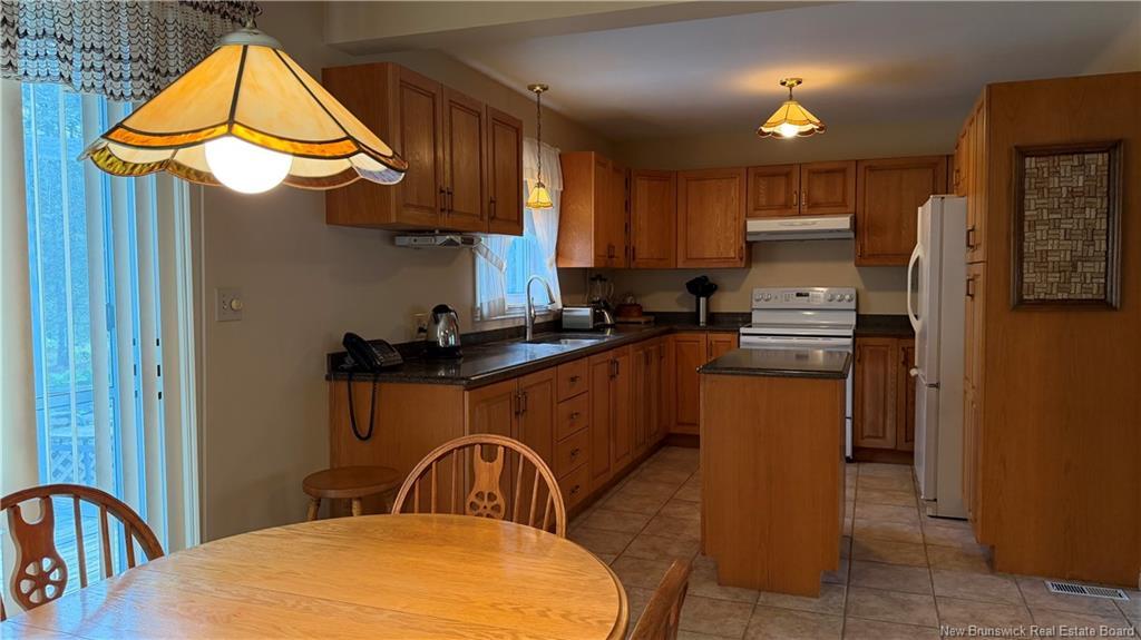 56 Premiere Ave, Sainte-Anne-De-Madawaska, NB