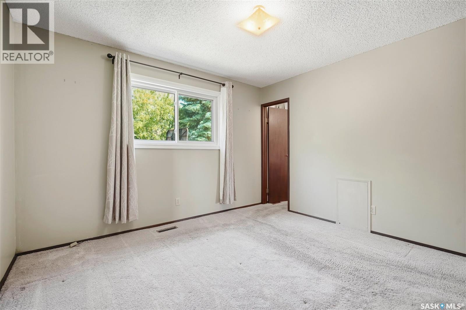 530 Wathaman Crescent, Saskatoon, SK
