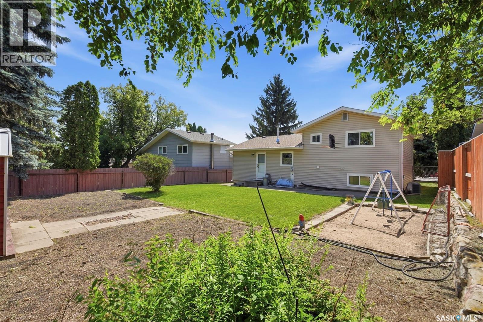 530 Wathaman Crescent, Saskatoon, SK