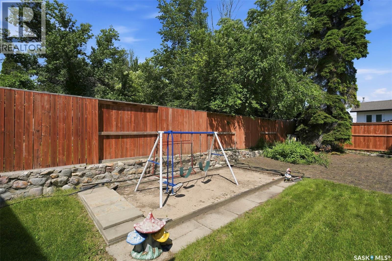 530 Wathaman Crescent, Saskatoon, SK