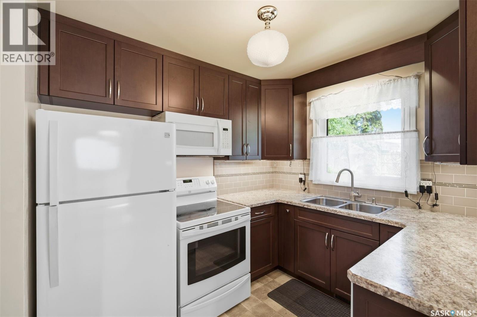 530 Wathaman Crescent, Saskatoon, SK