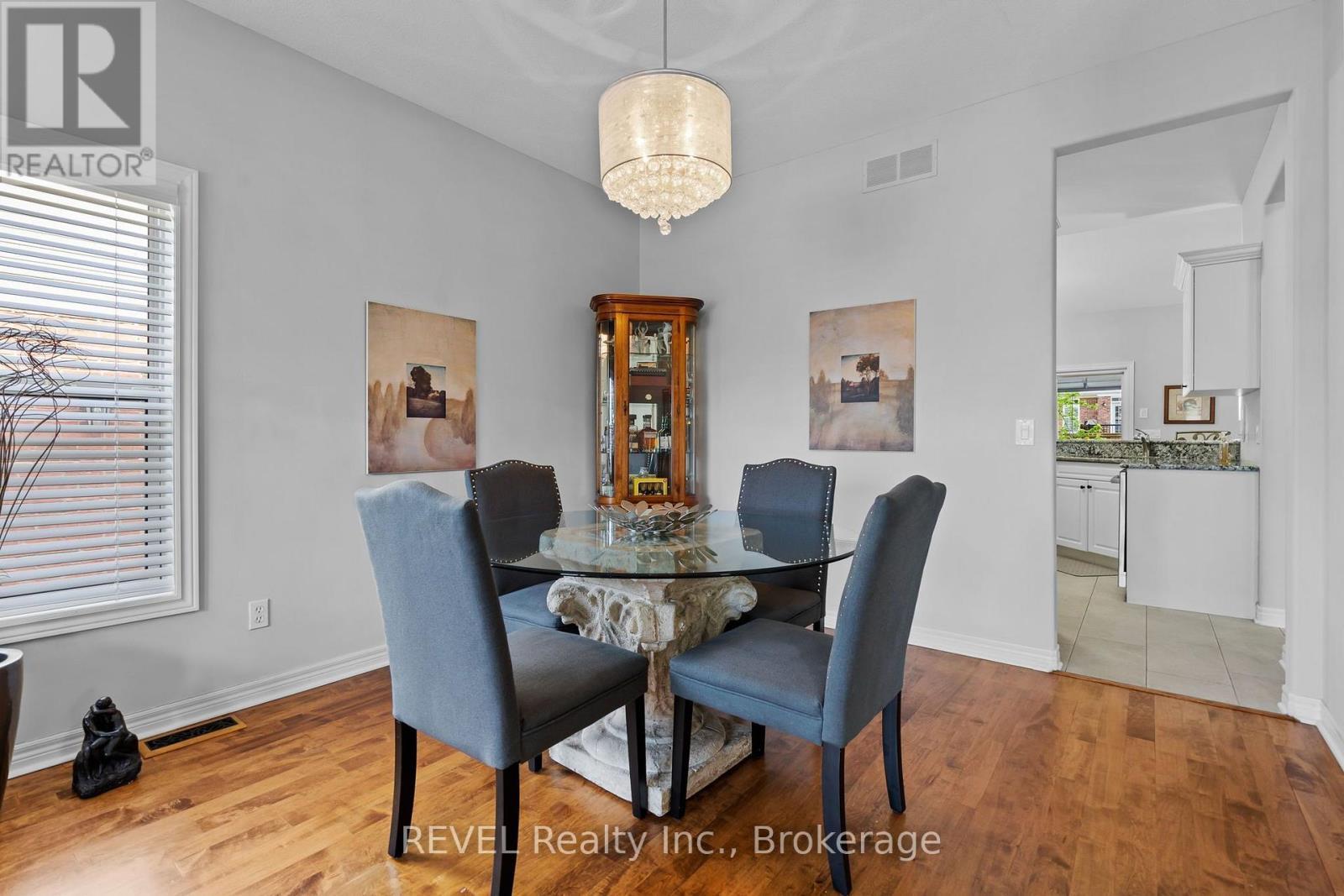 16 Maracay Way, St. Catharines (Grapeview), ON - Indoor Photo Showing Dining Room