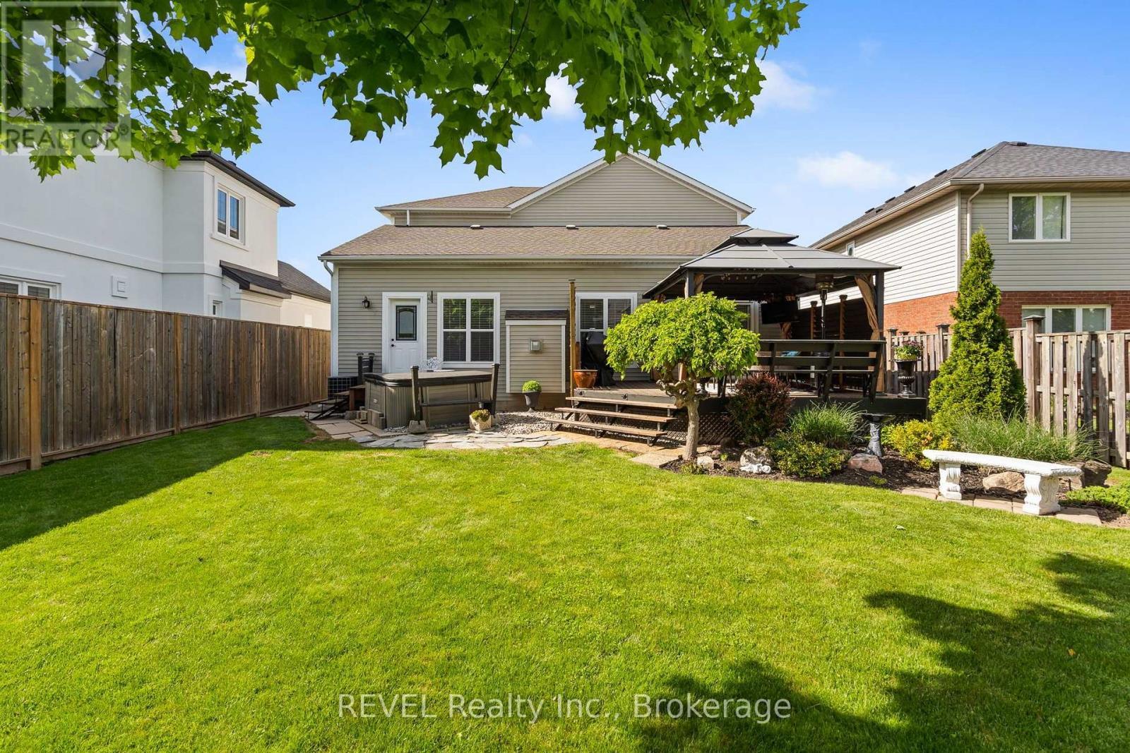 16 Maracay Way, St. Catharines (Grapeview), ON - Outdoor With Deck Patio Veranda With Exterior