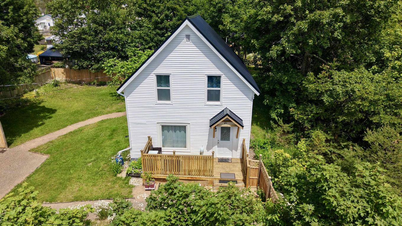 21 Prince Street, Parrsboro, NS