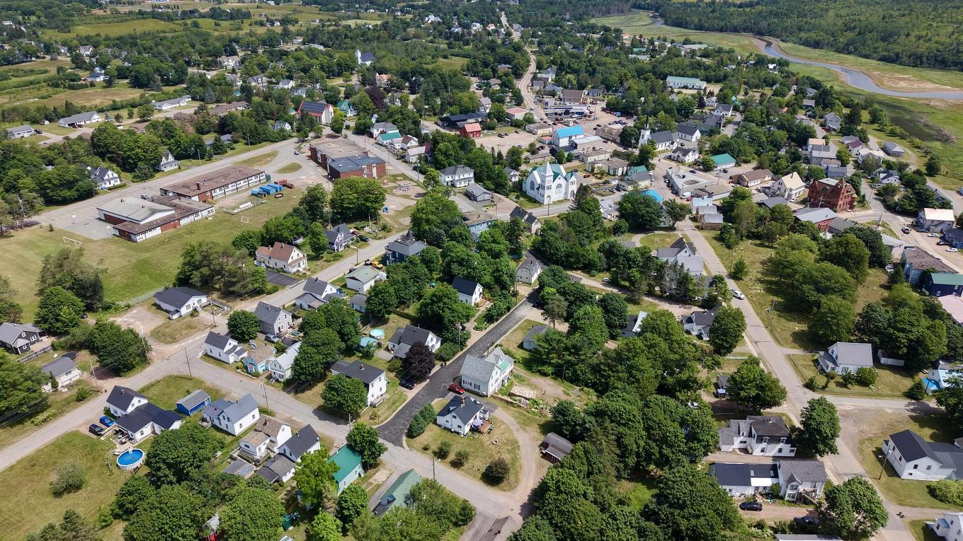 21 Prince Street, Parrsboro, NS