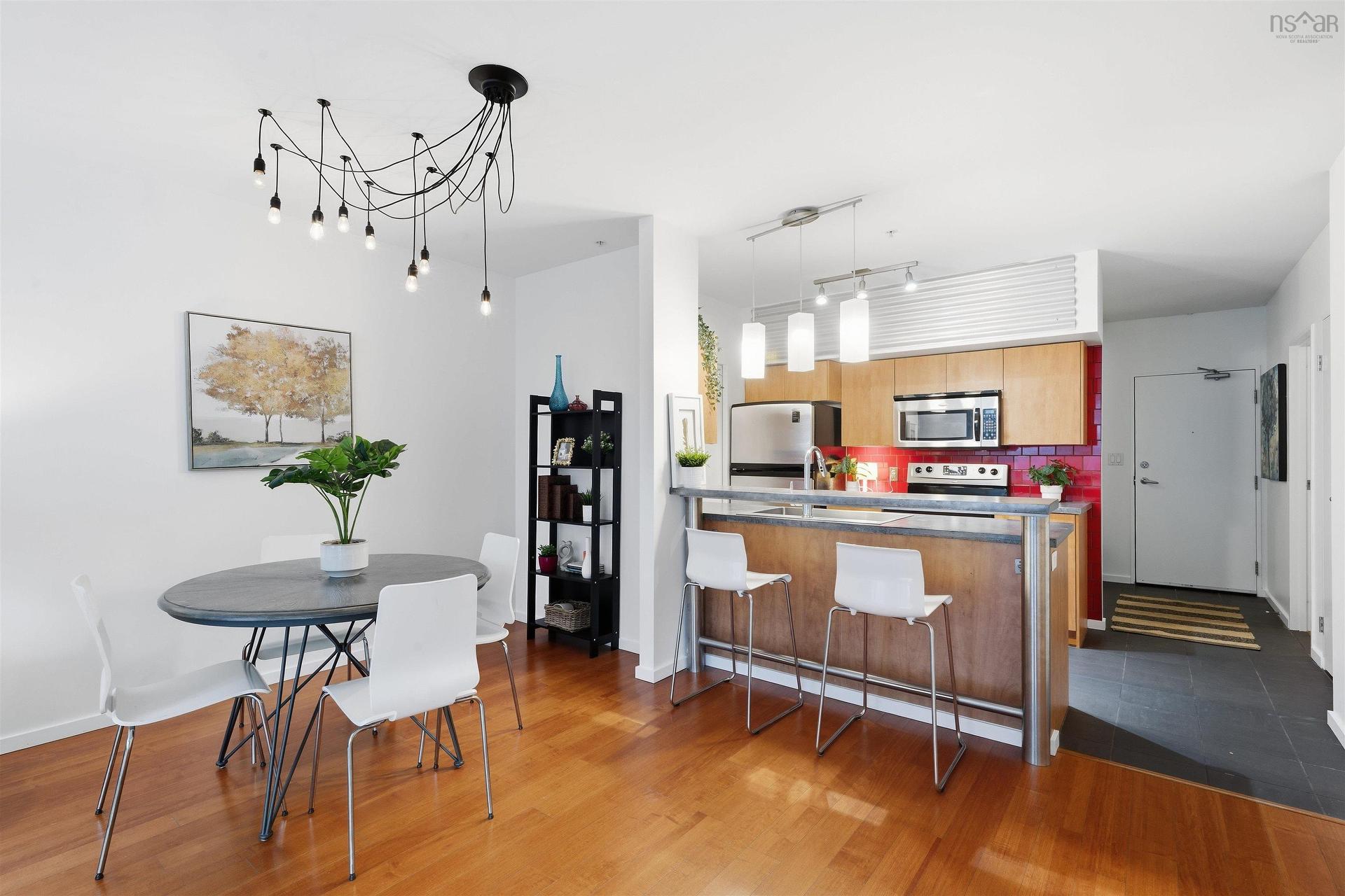 216 5221 Nora Bernard Street, Halifax Peninsula, NS