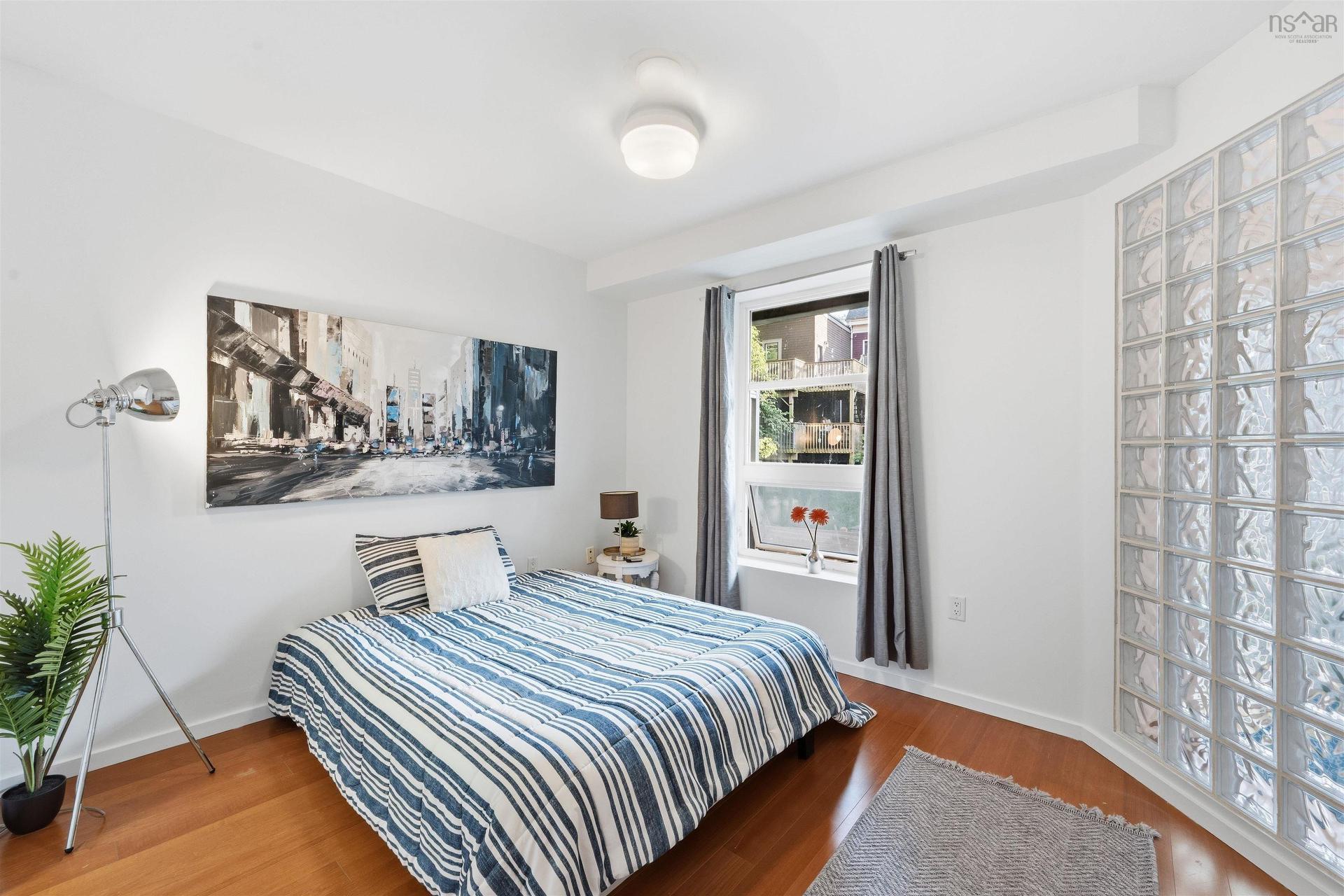 216 5221 Nora Bernard Street, Halifax Peninsula, NS