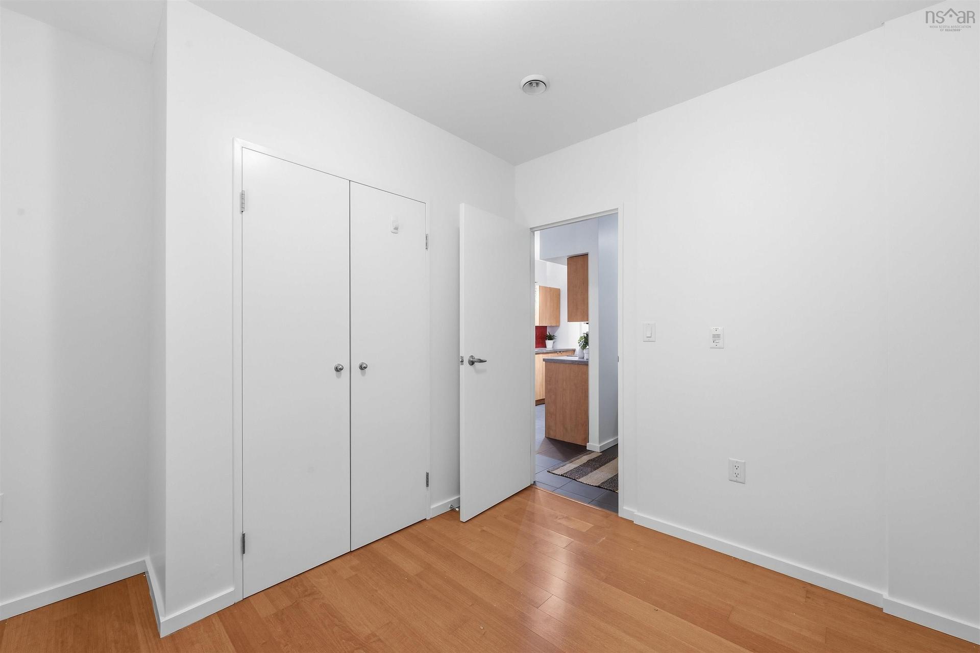 216 5221 Nora Bernard Street, Halifax Peninsula, NS