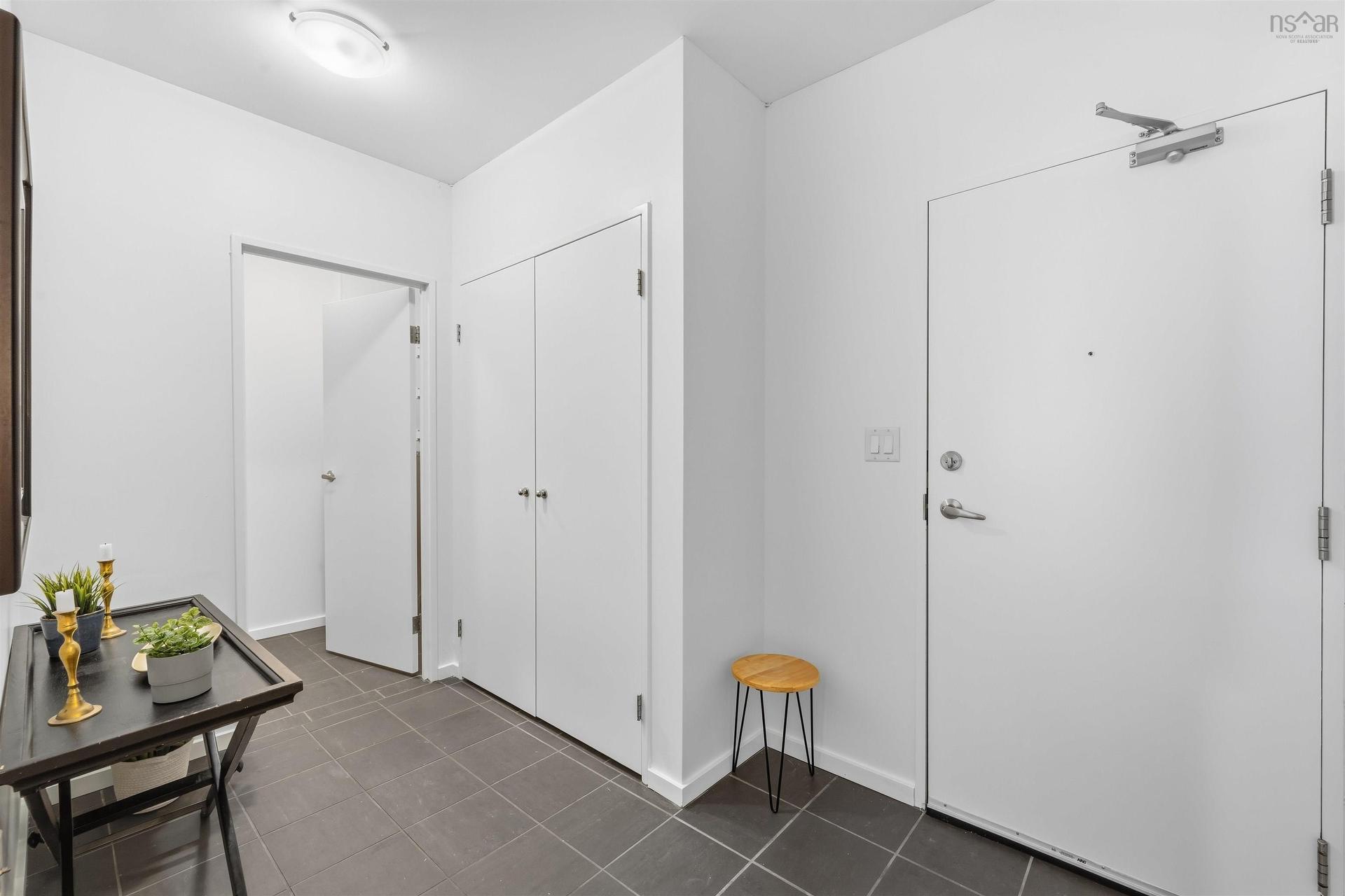 216 5221 Nora Bernard Street, Halifax Peninsula, NS