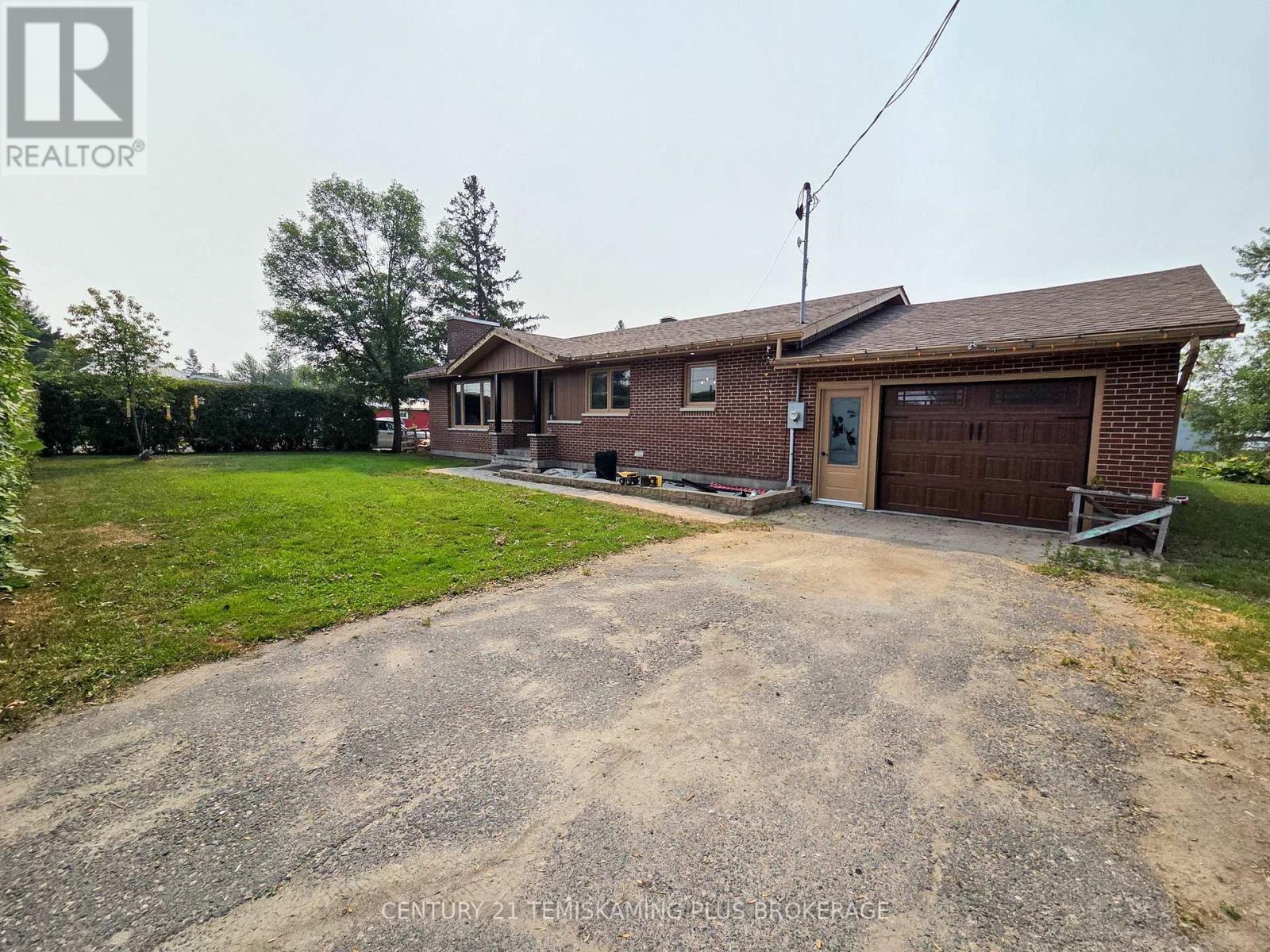 18 Main Street, Timiskaming (Tim - Outside - Rural), ON