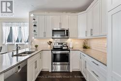 Modern Kitchen w/lots of storage -
